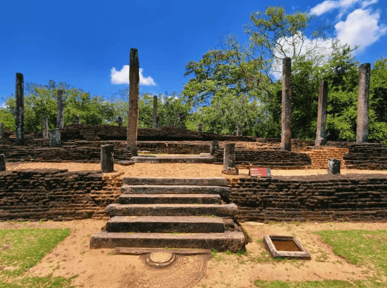 波隆纳鲁沃古遗址2